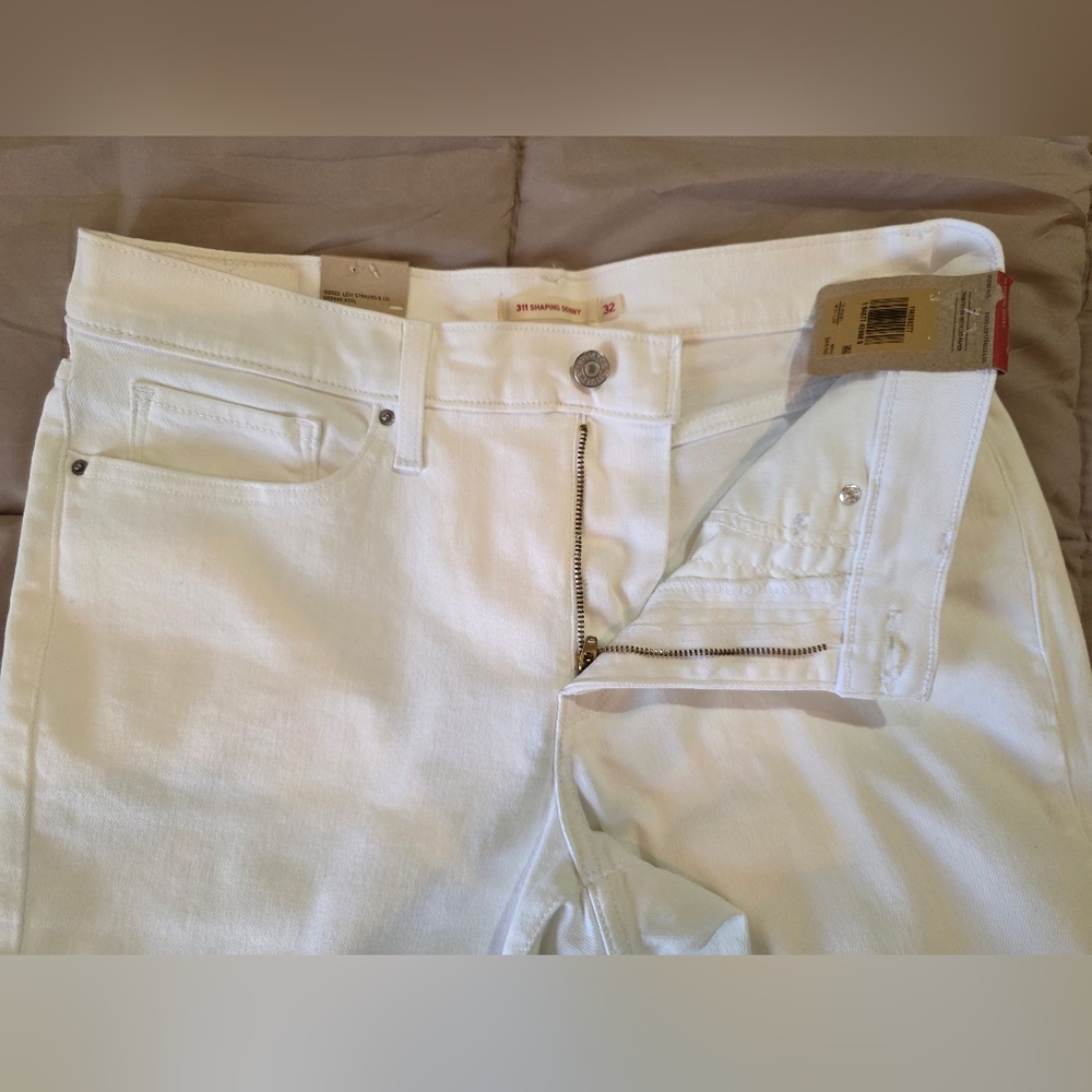 Levi's Women's White 311 Shaping Skinny Jeans Size 32x28 - Picture 6 of 12